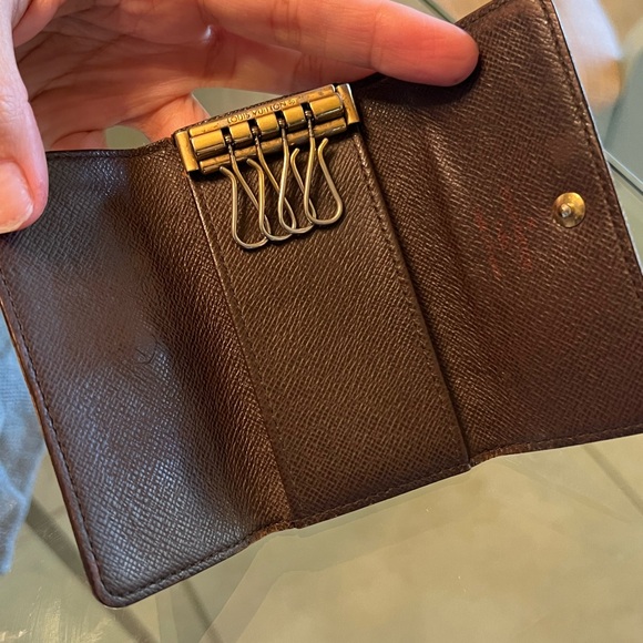 Damier Ebene 4 Key Holder - Picture 5 of 8